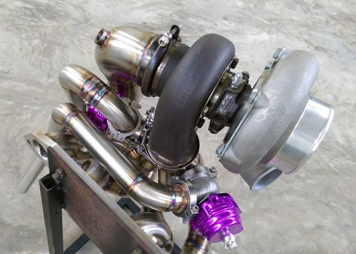 SR20 Top Mount Manifold - Image 2